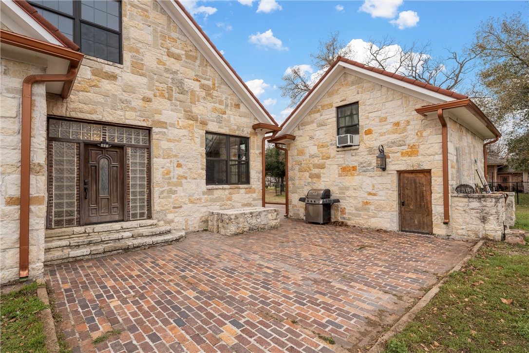 511 E Farrar Street , Groesbeck, TX, 76642 | 227711 | Realty Texas LLC
