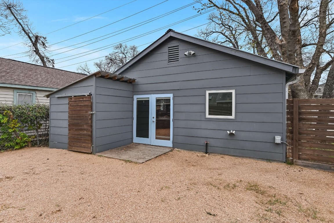 2219 Garden Street , Austin, TX, 78702 | 6032799 | Realty Texas LLC