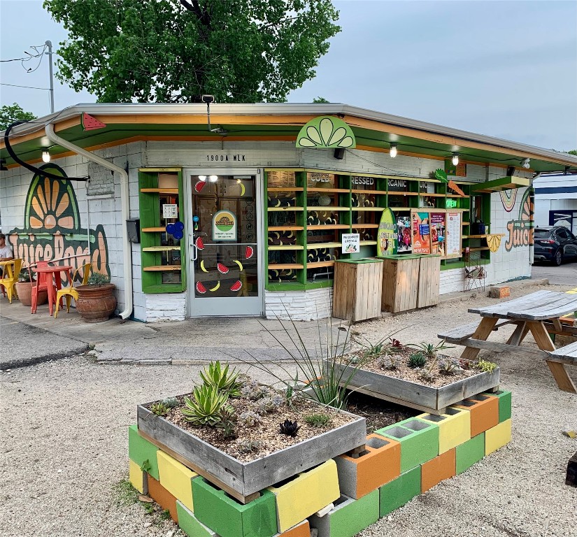 2219 Garden Street , Austin, TX, 78702 | 6032799 | Realty Texas LLC