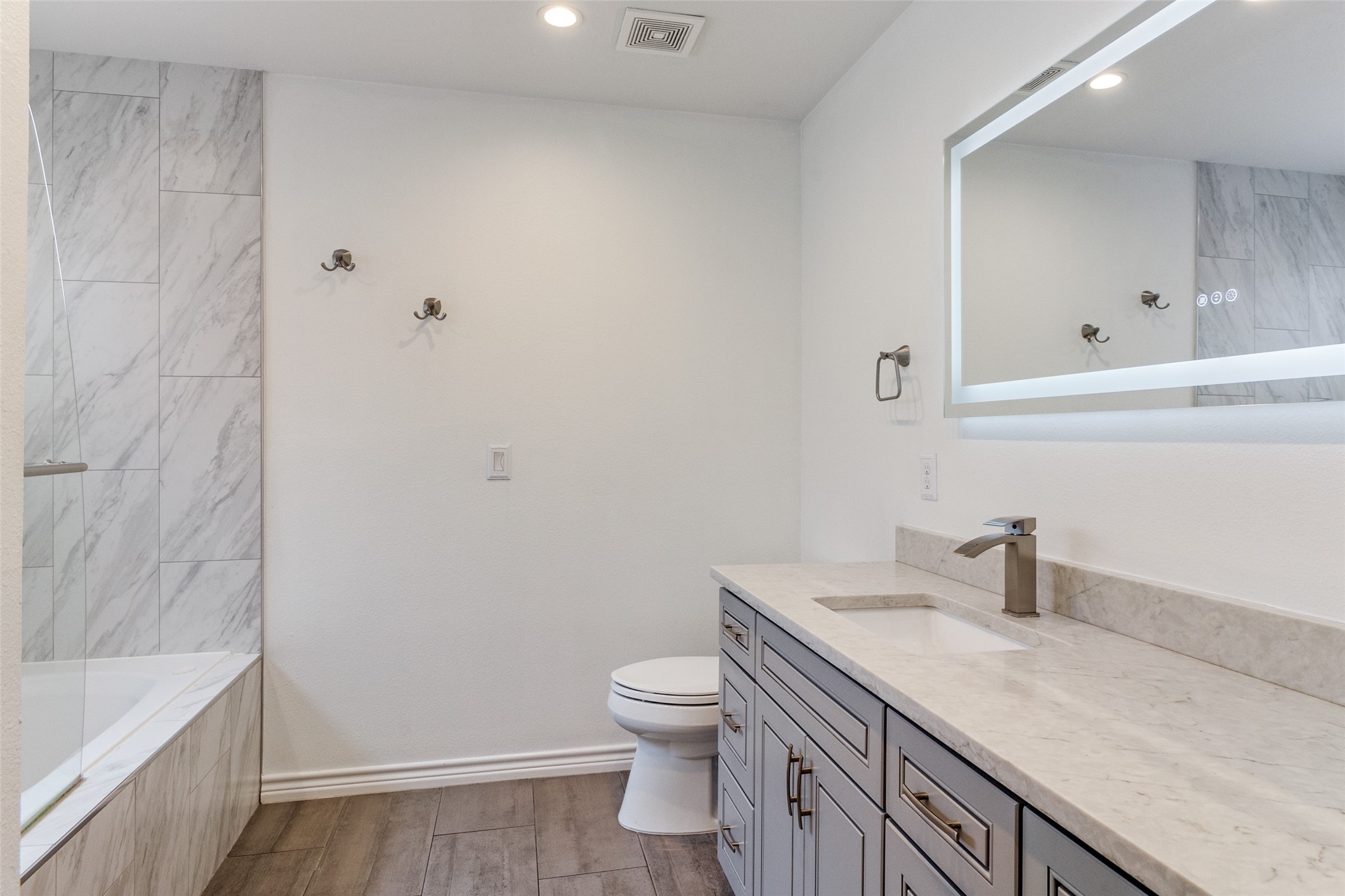 5100 Verde Valley Lane 178 , Dallas, TX, 75254 | 20825393 | Realty Texas LLC