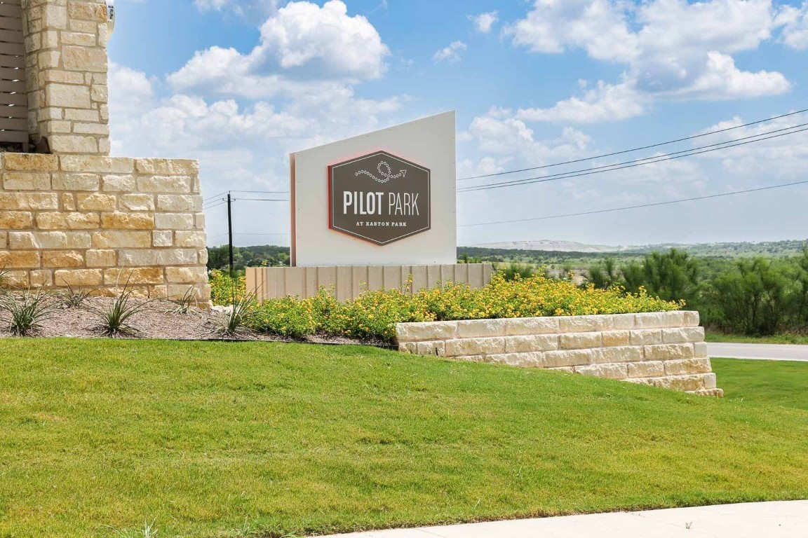 7303 Woodford Way , Austin, TX, 78744 | 7792948 | Realty Texas LLC