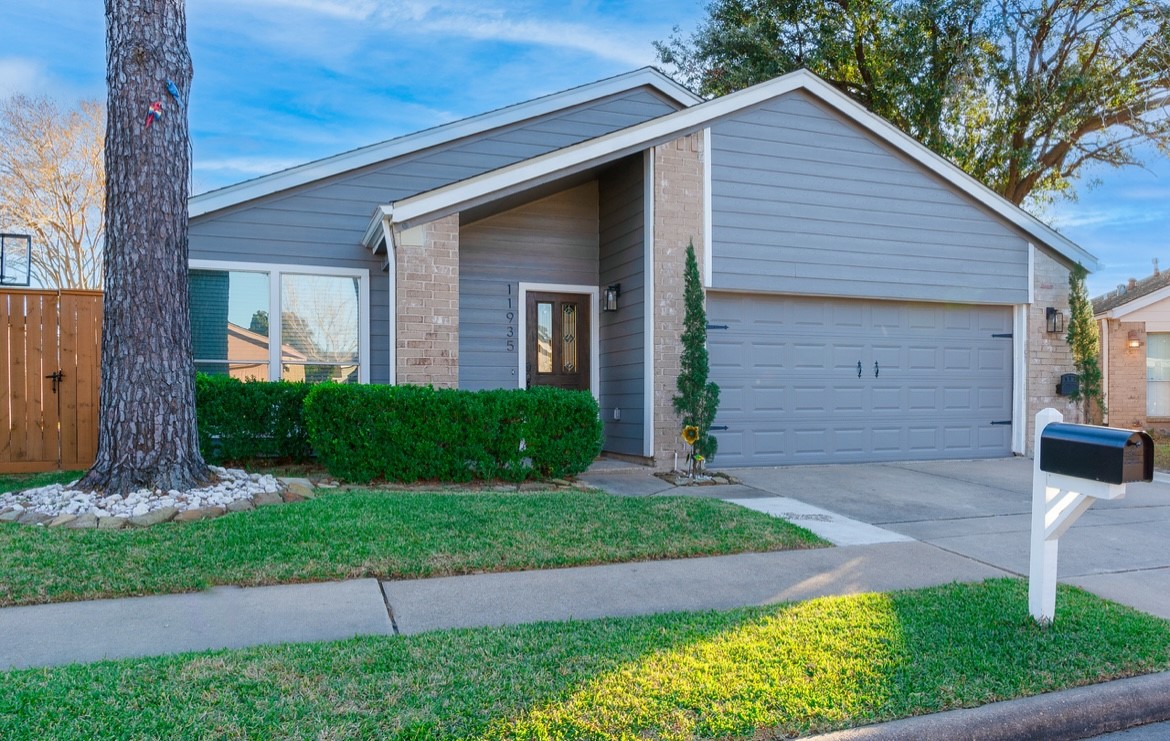 11935 Kemp Hollow Lane , Houston, TX, 77043 | 79575399 | Realty Texas LLC