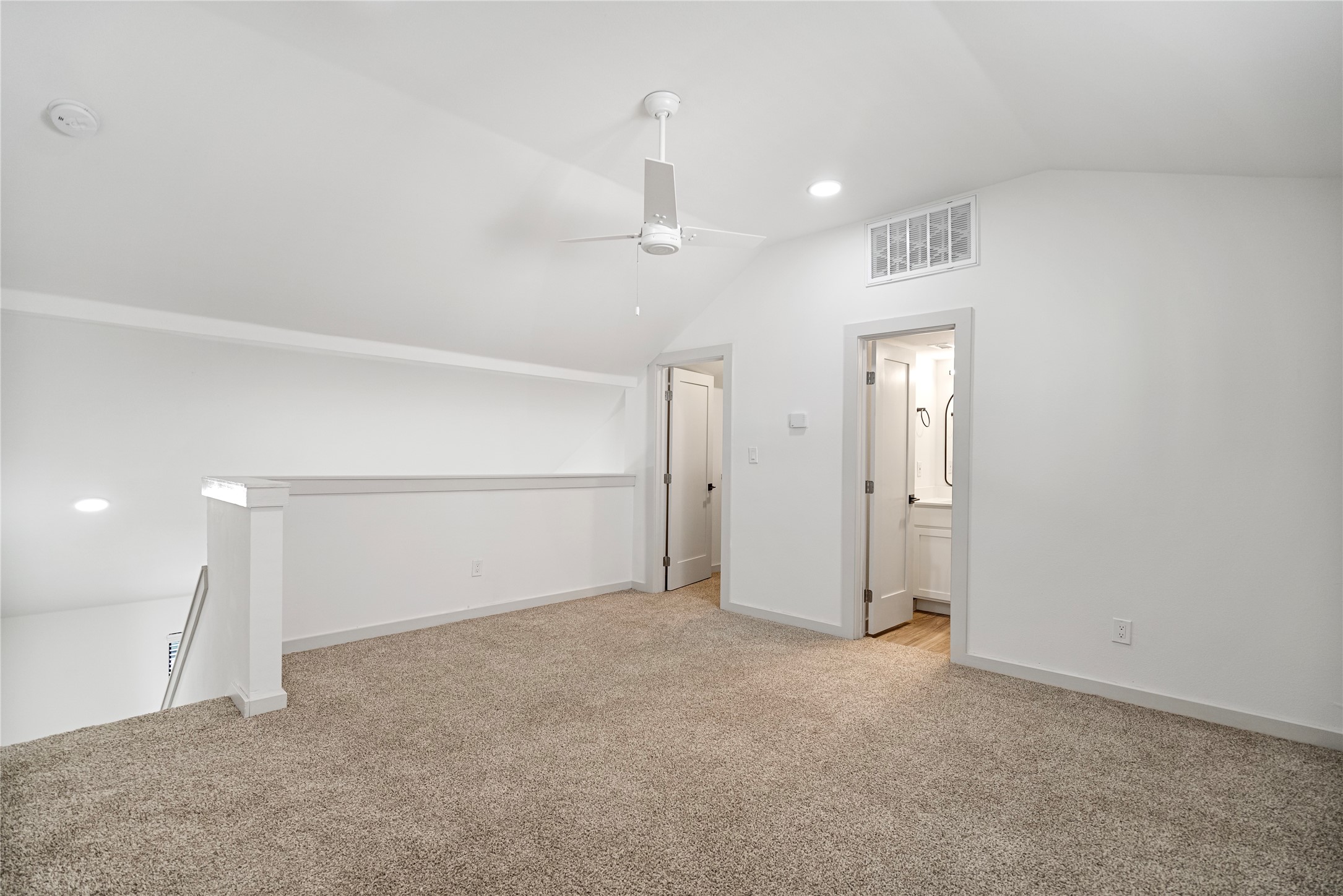 2909 Lucas Drive 208 , Dallas, TX, 75219 | 20823426 | Realty Texas LLC