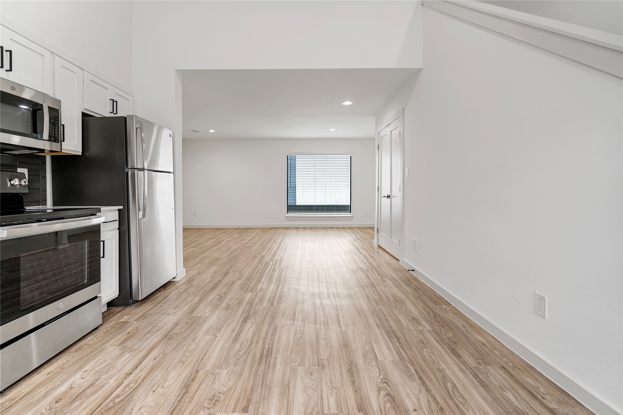 2909 Lucas Drive 208 , Dallas, TX, 75219 | 20823426 | Realty Texas LLC