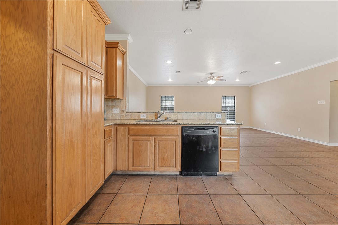 2528 S 3rd Street , Waco, TX, 76706 | 227838 | Realty Texas LLC