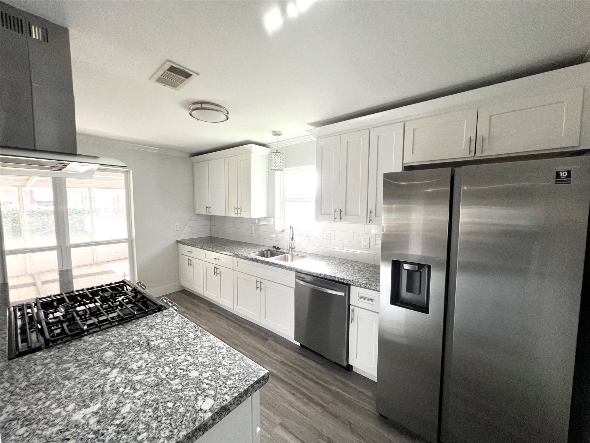 6002 Jerrycrest Drive , Pearland, TX, 77584 | 47983456 | Realty Texas LLC