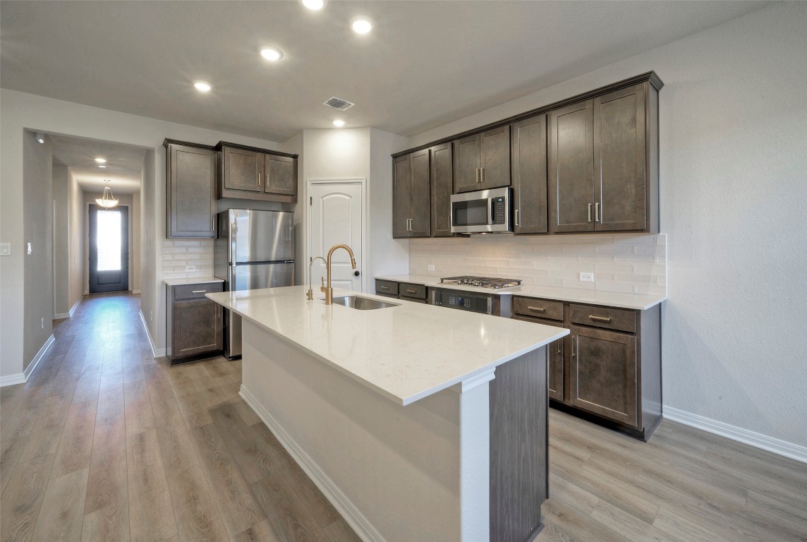 725 Palo Brea Loop , Hutto, TX, 78634 | 9726642 | Realty Texas LLC