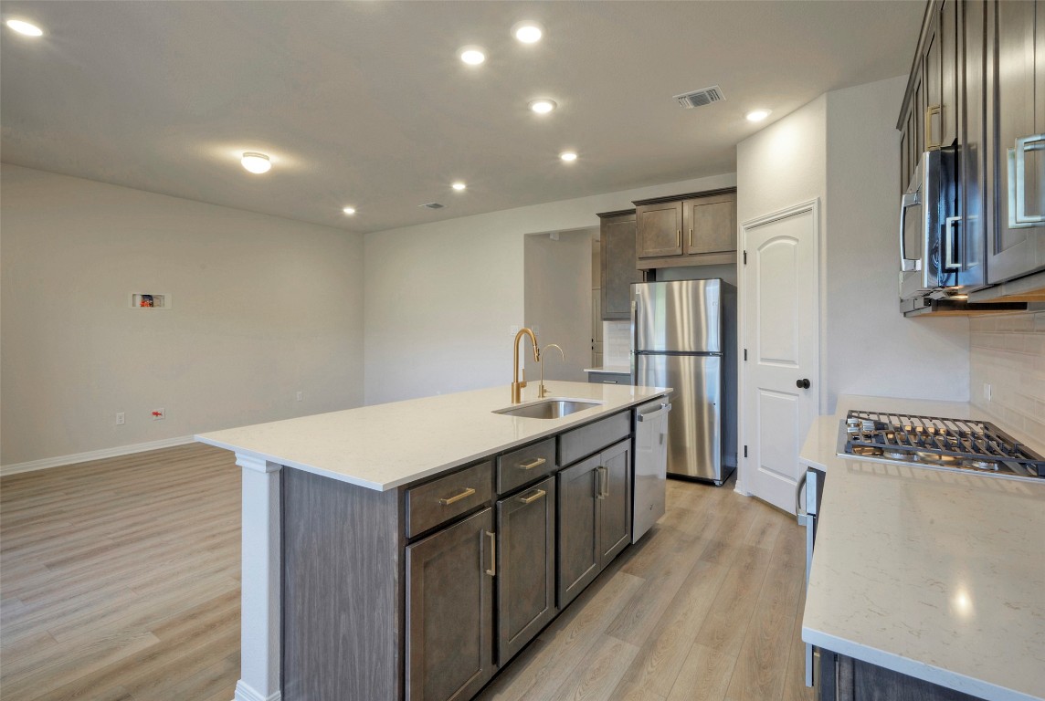 725 Palo Brea Loop , Hutto, TX, 78634 | 9726642 | Realty Texas LLC