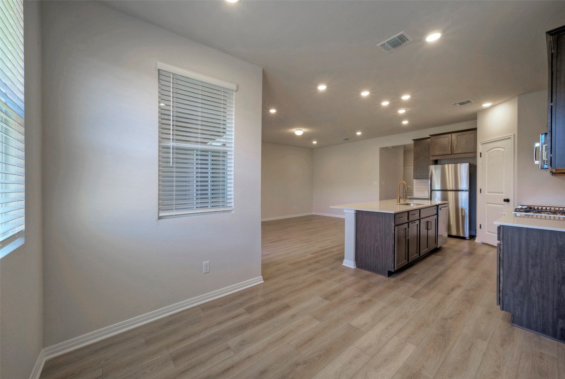 725 Palo Brea Loop , Hutto, TX, 78634 | 9726642 | Realty Texas LLC