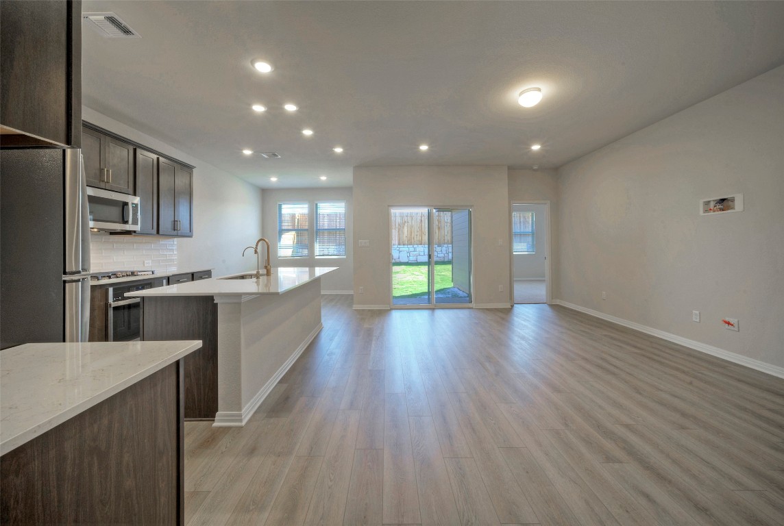 725 Palo Brea Loop , Hutto, TX, 78634 | 9726642 | Realty Texas LLC