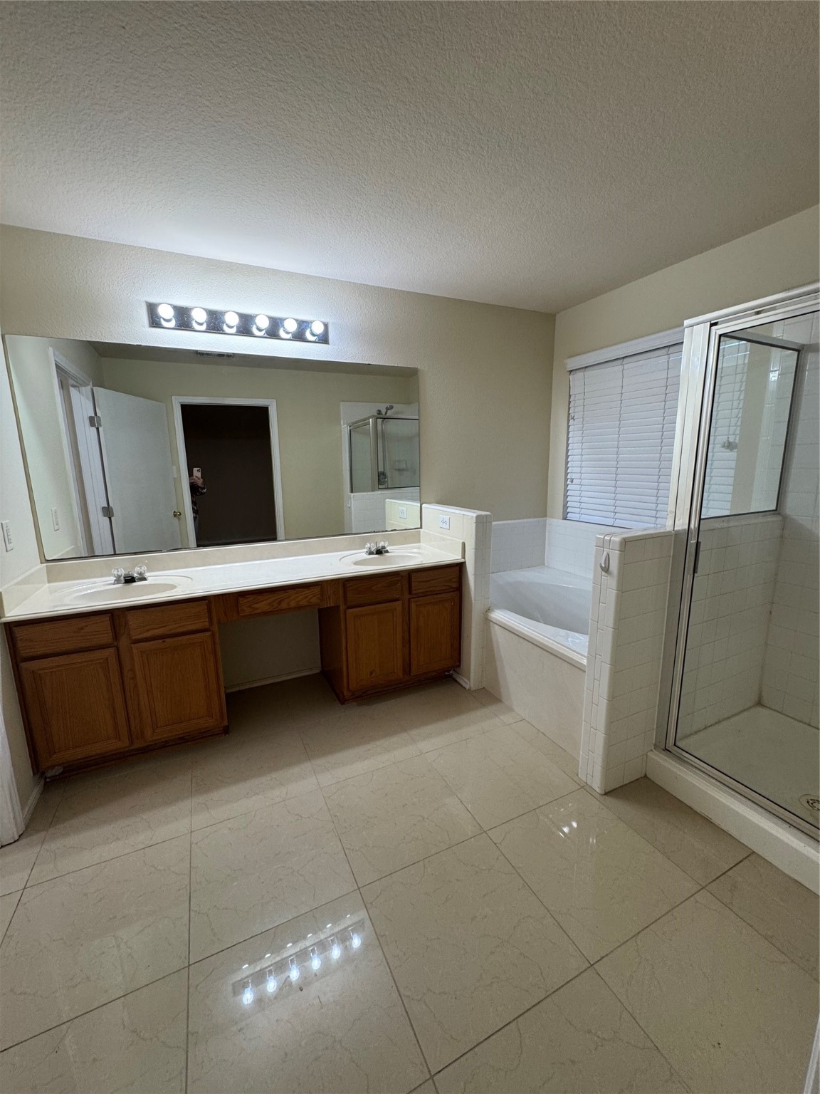 5926 Langham Way Drive 