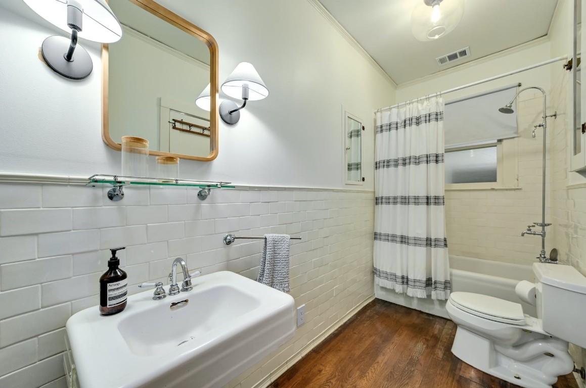 510 Academy Drive , Austin, TX, 78704 | 9757615 | Realty Texas LLC