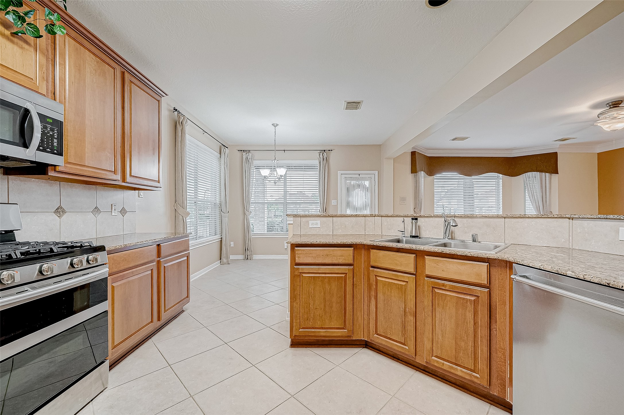 11711 Lismore Lake Drive , Cypress, TX, 77429 | 93026463 | Realty Texas LLC