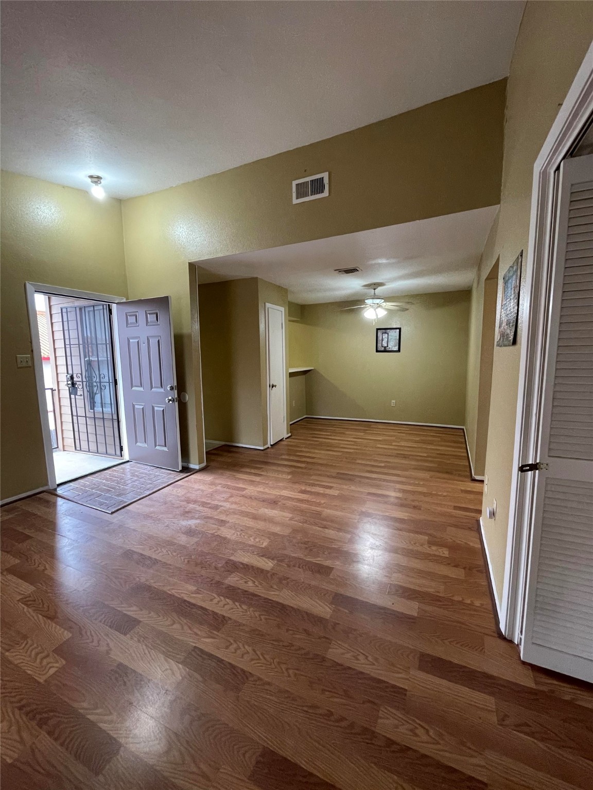 10555 Turtlewood Court 701 , Houston, TX, 77072 | 60359677 | Realty Texas LLC