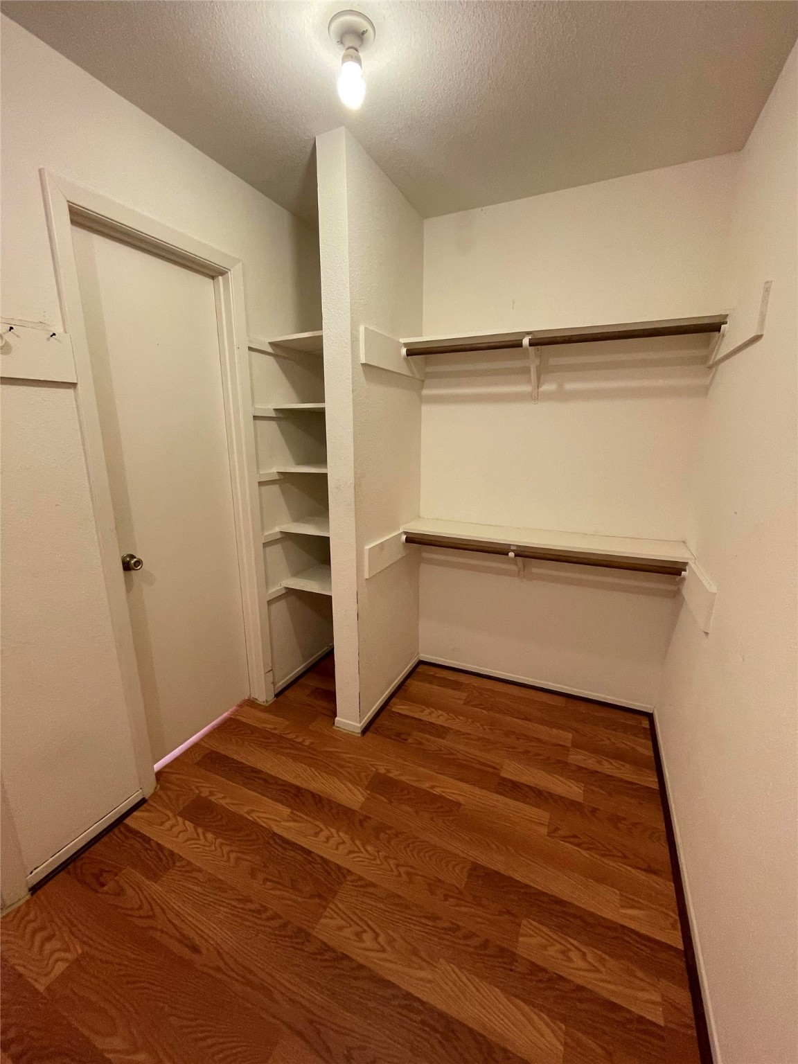 10555 Turtlewood Court 701 , Houston, TX, 77072 | 60359677 | Realty Texas LLC