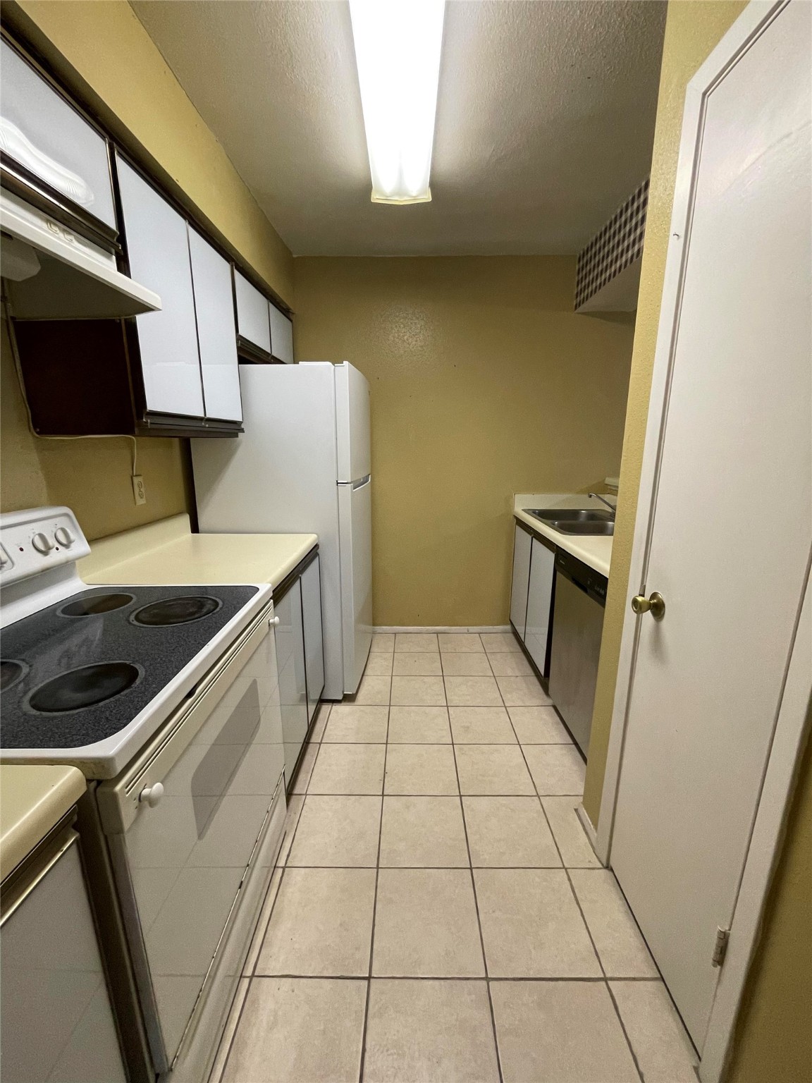 10555 Turtlewood Court 701 , Houston, TX, 77072 | 60359677 | Realty Texas LLC