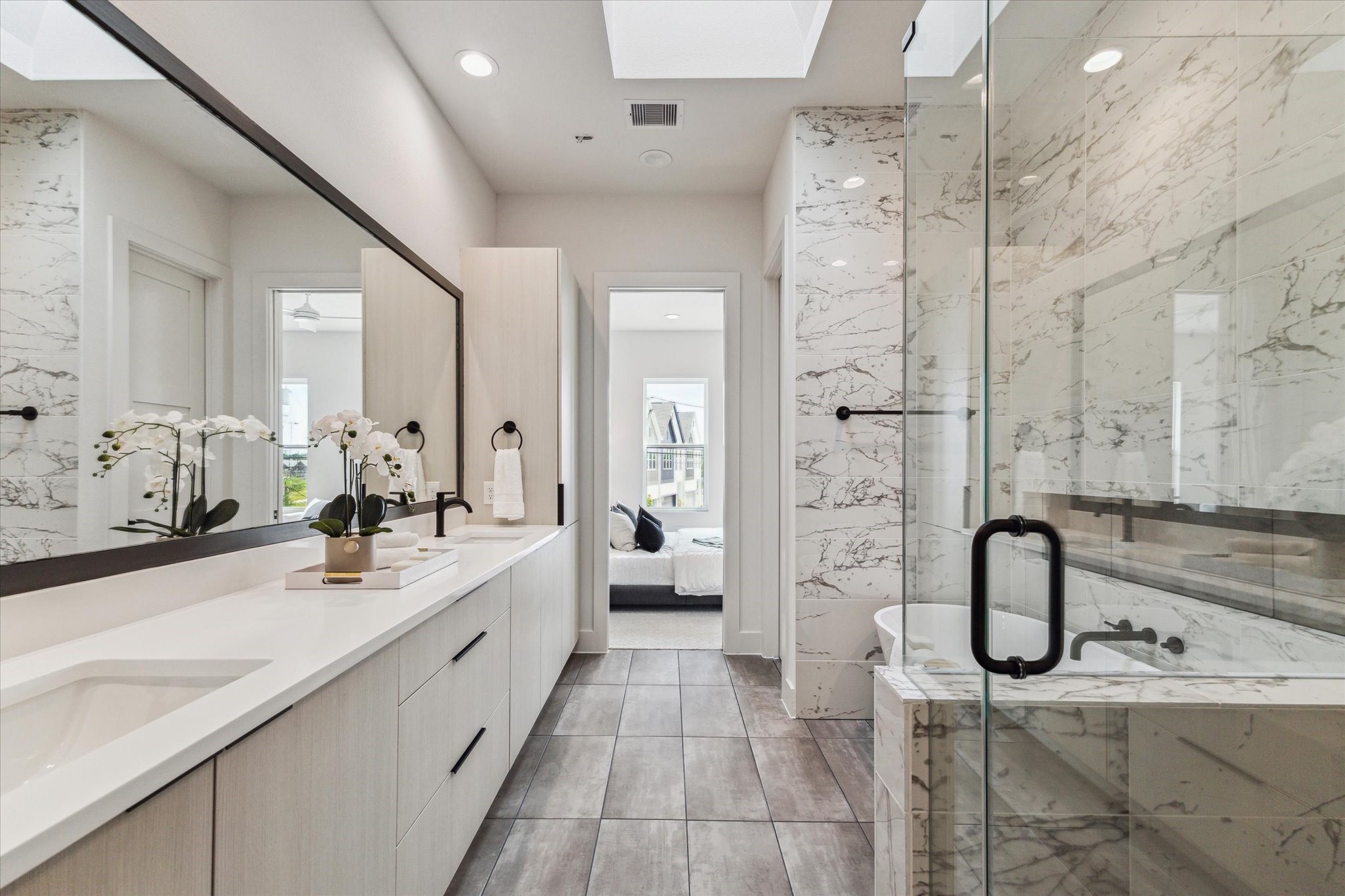 5215 Texas Street , Houston, TX, 77011 | 9318634 | Realty Texas LLC