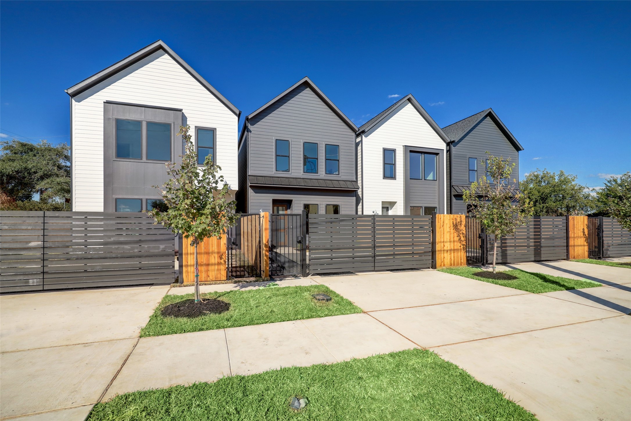 5215 Texas Street , Houston, TX, 77011 | 9318634 | Realty Texas LLC