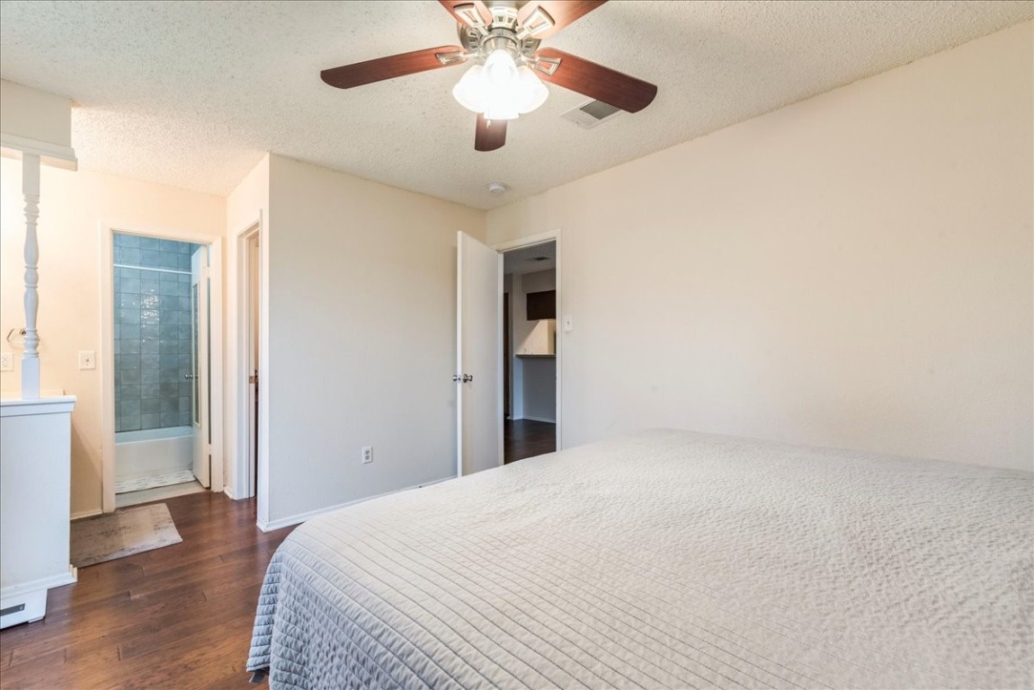 10616 Mellow Meadows Drive 1b , Austin, TX, 78750 | 4788471 | Realty Texas LLC
