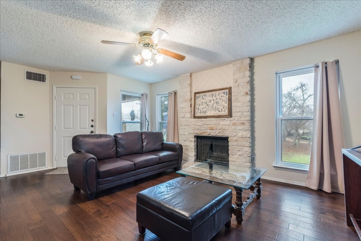 10616 Mellow Meadows Drive 1b , Austin, TX, 78750 | 4788471 | Realty Texas LLC