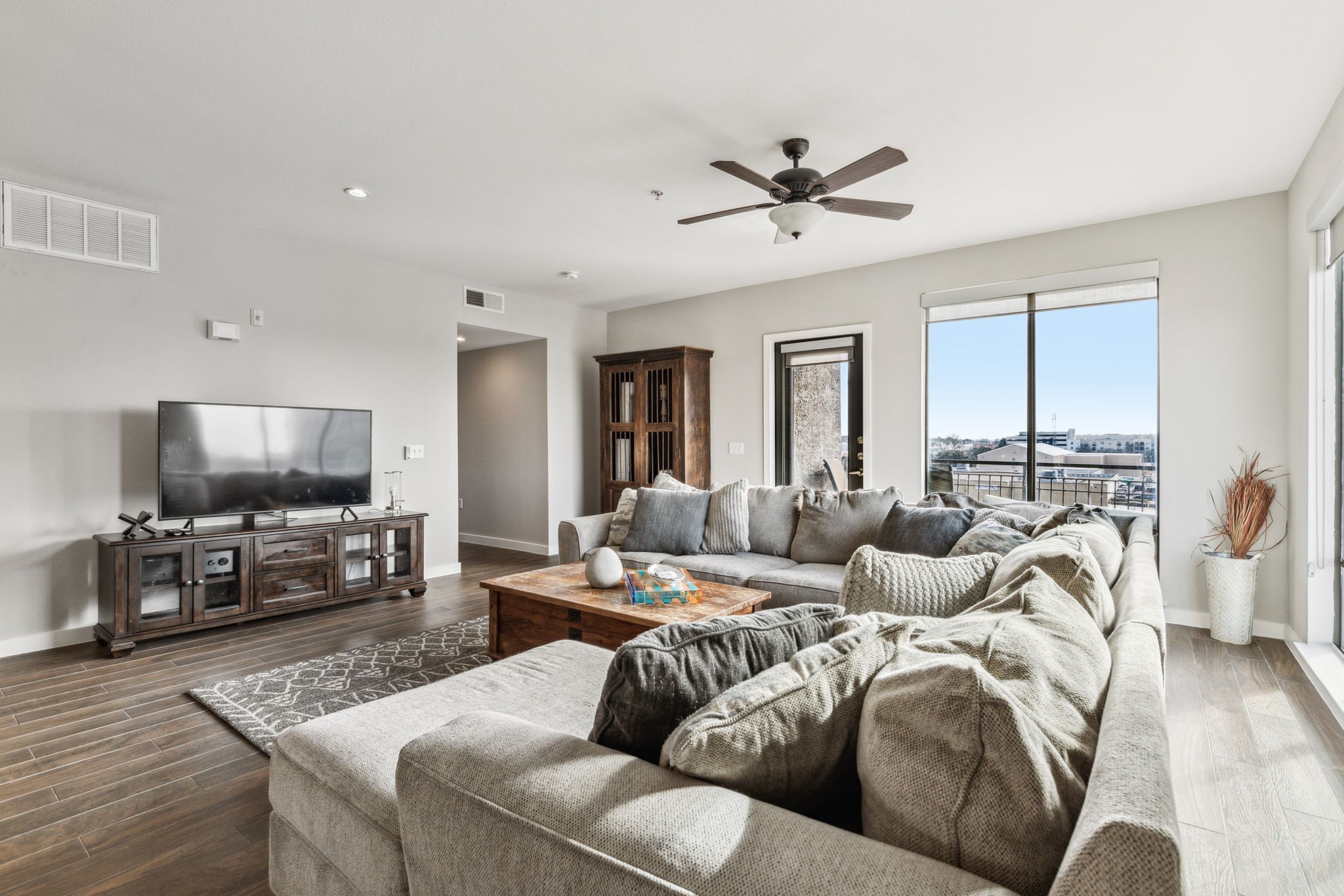 5609 Smu Boulevard 401 , Dallas, TX, 75206 | 20828616 | Realty Texas LLC