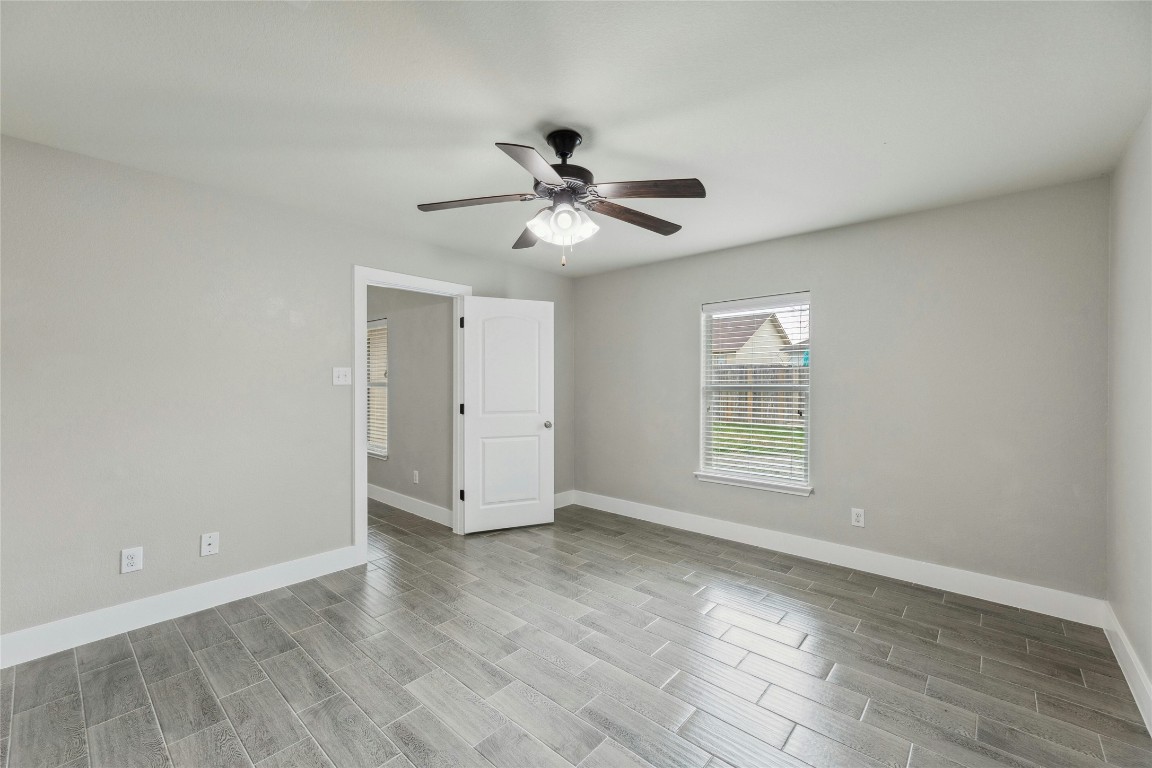 213 J E Brown Drive, Jarrell, TX, 76537 | 1950565 | Realty Texas LLC