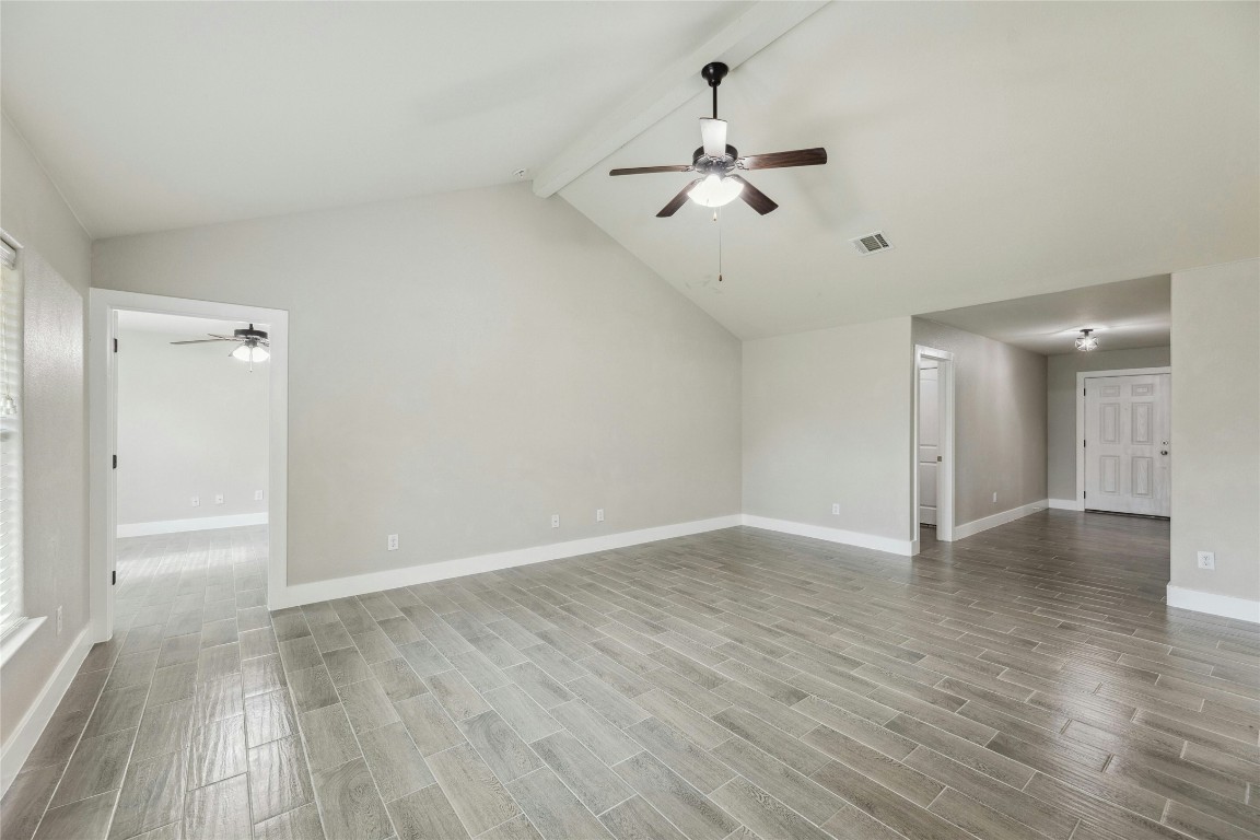 213 J E Brown Drive, Jarrell, TX, 76537 | 1950565 | Realty Texas LLC