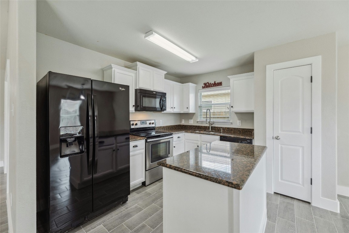 213 J E Brown Drive, Jarrell, TX, 76537 | 1950565 | Realty Texas LLC