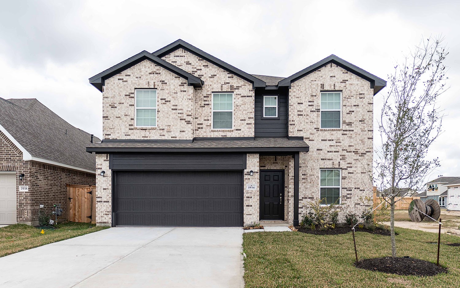 1934 Middle Pass Lane , Angleton, TX, 77515 | 56133543 | Realty Texas LLC