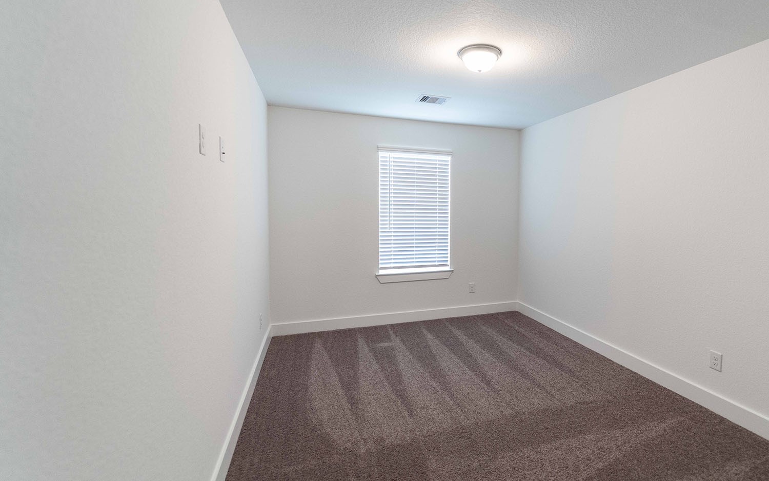 1934 Middle Pass Lane , Angleton, TX, 77515 | 56133543 | Realty Texas LLC
