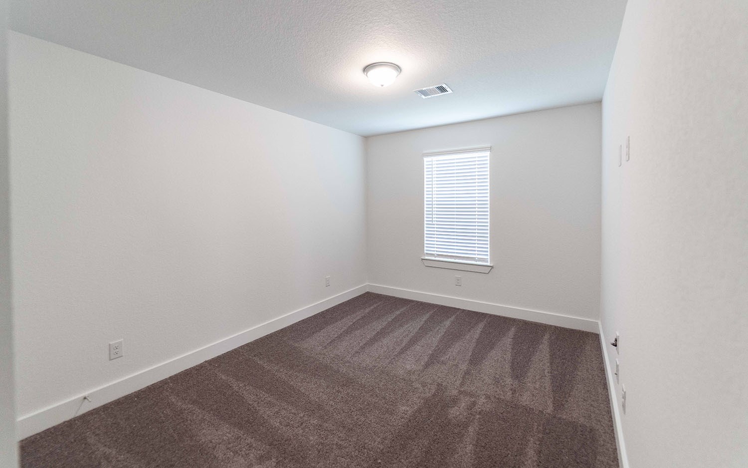 1934 Middle Pass Lane , Angleton, TX, 77515 | 56133543 | Realty Texas LLC