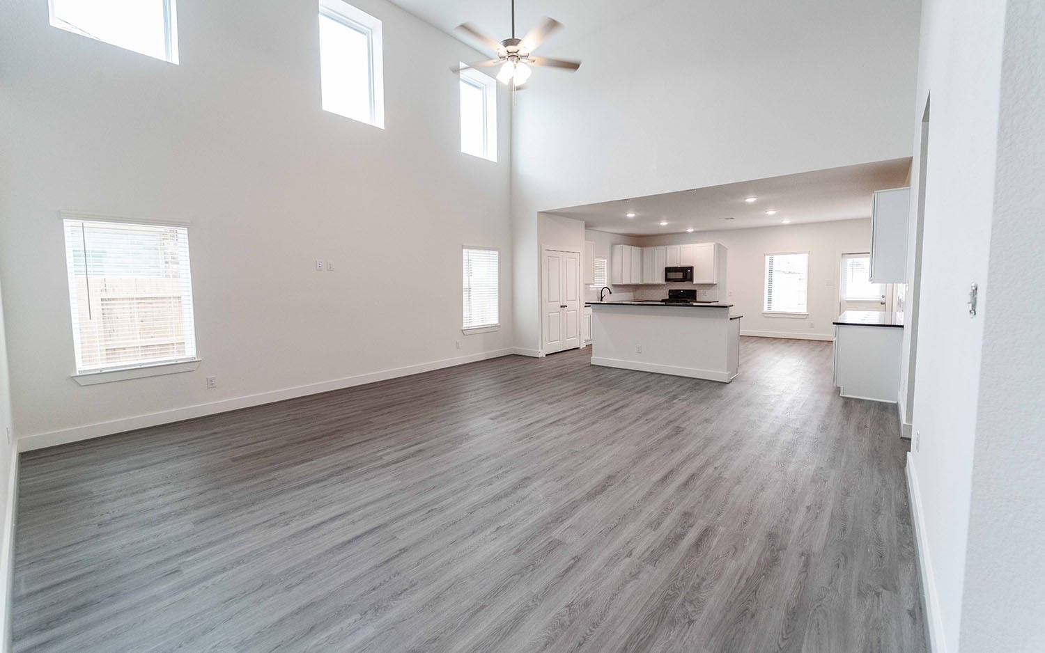 1934 Middle Pass Lane , Angleton, TX, 77515 | 56133543 | Realty Texas LLC