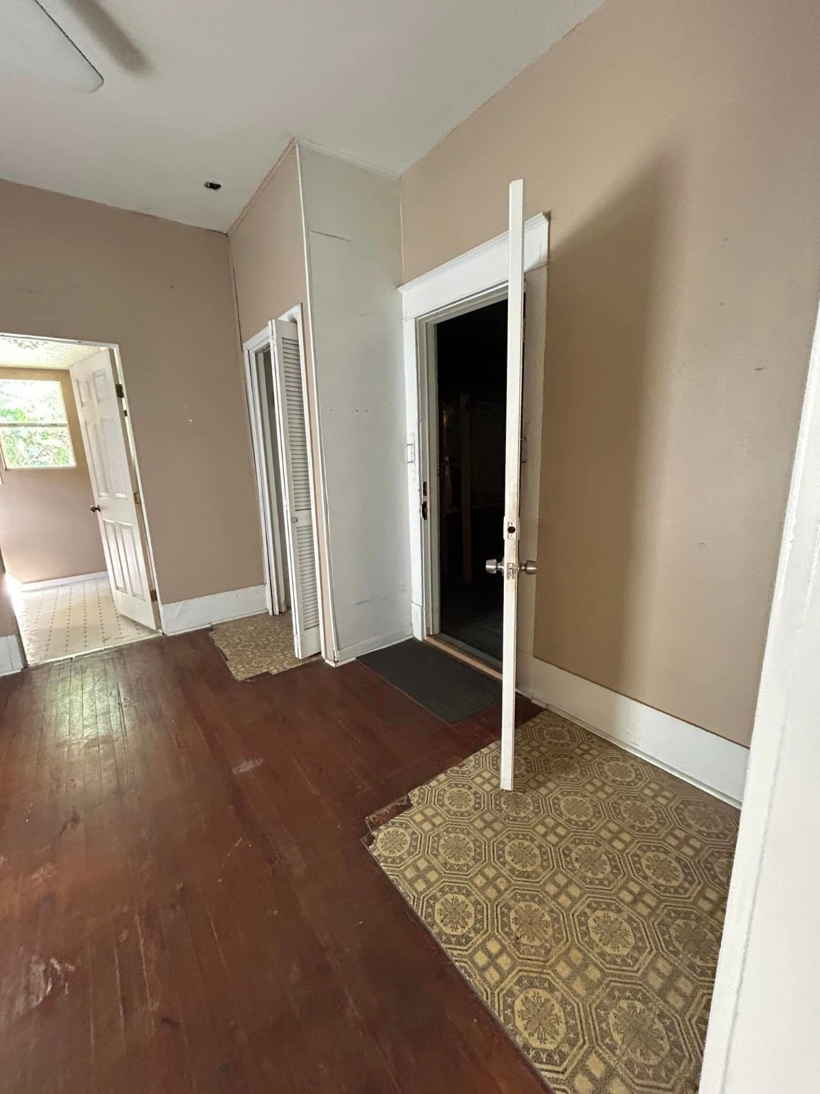 6001 N Main Street , Houston, TX, 77009 | 39685548 | Realty Texas LLC