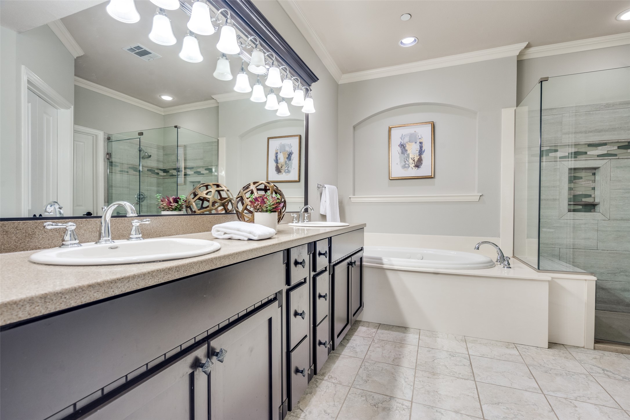14901 Towne Lake Circle , Addison, TX, 75001 | 20830493 | Realty Texas LLC
