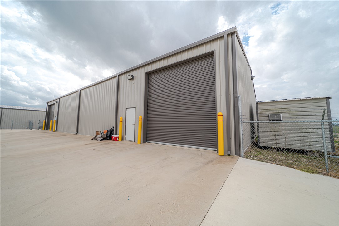 7502 East State Highway 21, Bryan, TX, 77808 | 25001187 | Realty Texas LLC