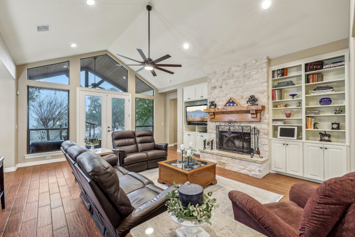 20201 Rancho Cielo Court , Lago Vista, TX, 78645 | 6314766 | Realty Texas LLC