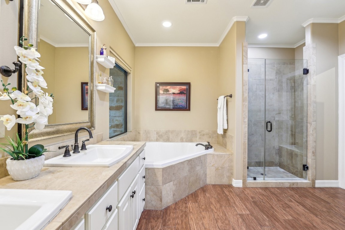 20201 Rancho Cielo Court , Lago Vista, TX, 78645 | 6314766 | Realty Texas LLC