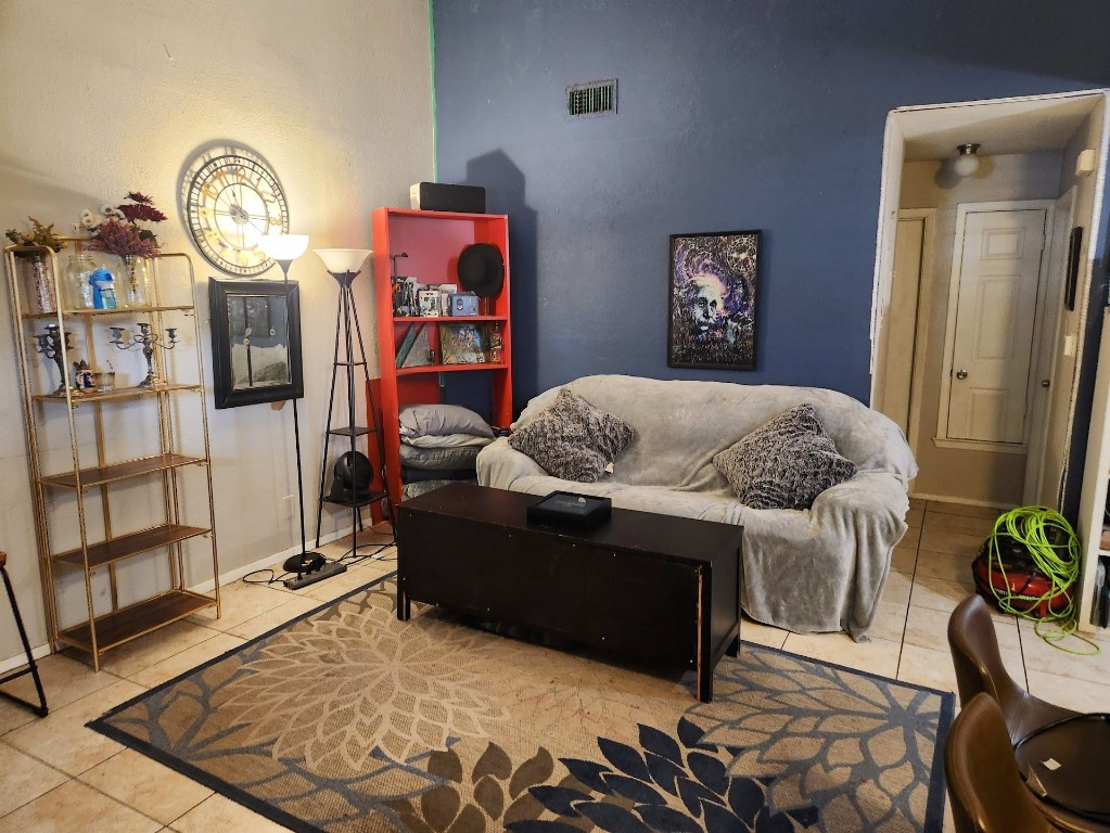 5212 Downs Drive , Austin, TX, 78721 | 3934685 | Realty Texas LLC