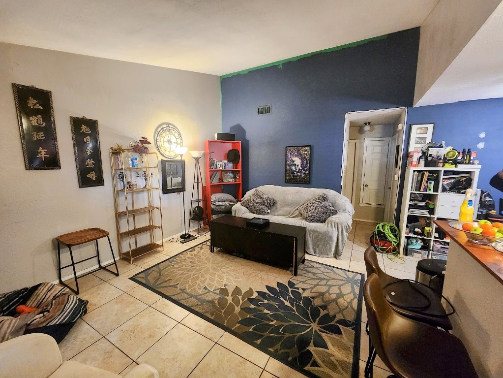 5212 Downs Drive , Austin, TX, 78721 | 3934685 | Realty Texas LLC
