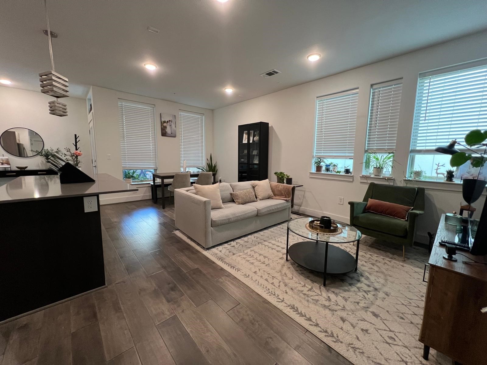 4819 Caroline Street 101 , Houston, TX, 77004 | 75204438 | Realty Texas LLC