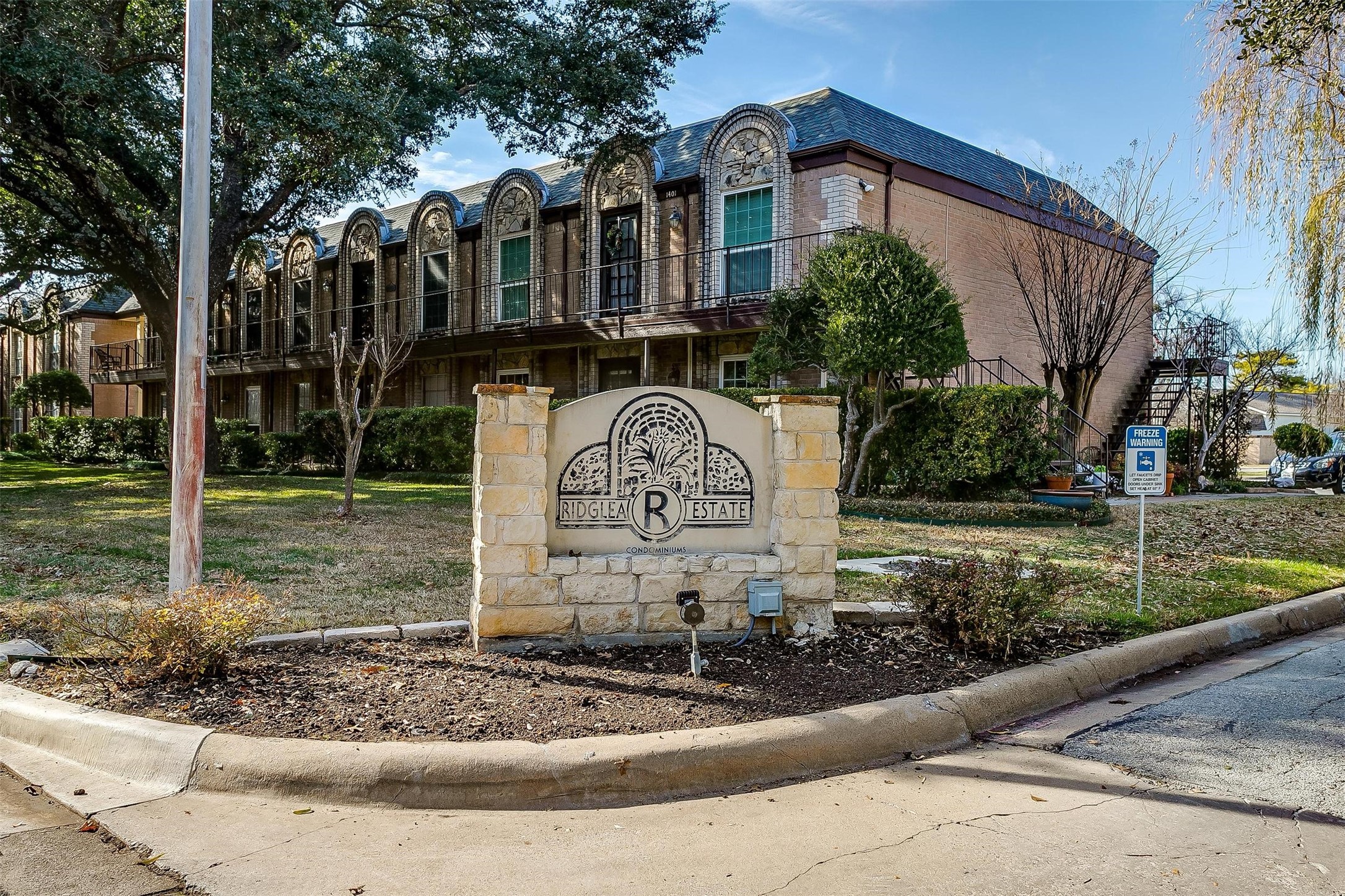 4044 Ridglea Country Club Drive , Fort Worth, TX, 76126 | 20833246 | Realty Texas LLC