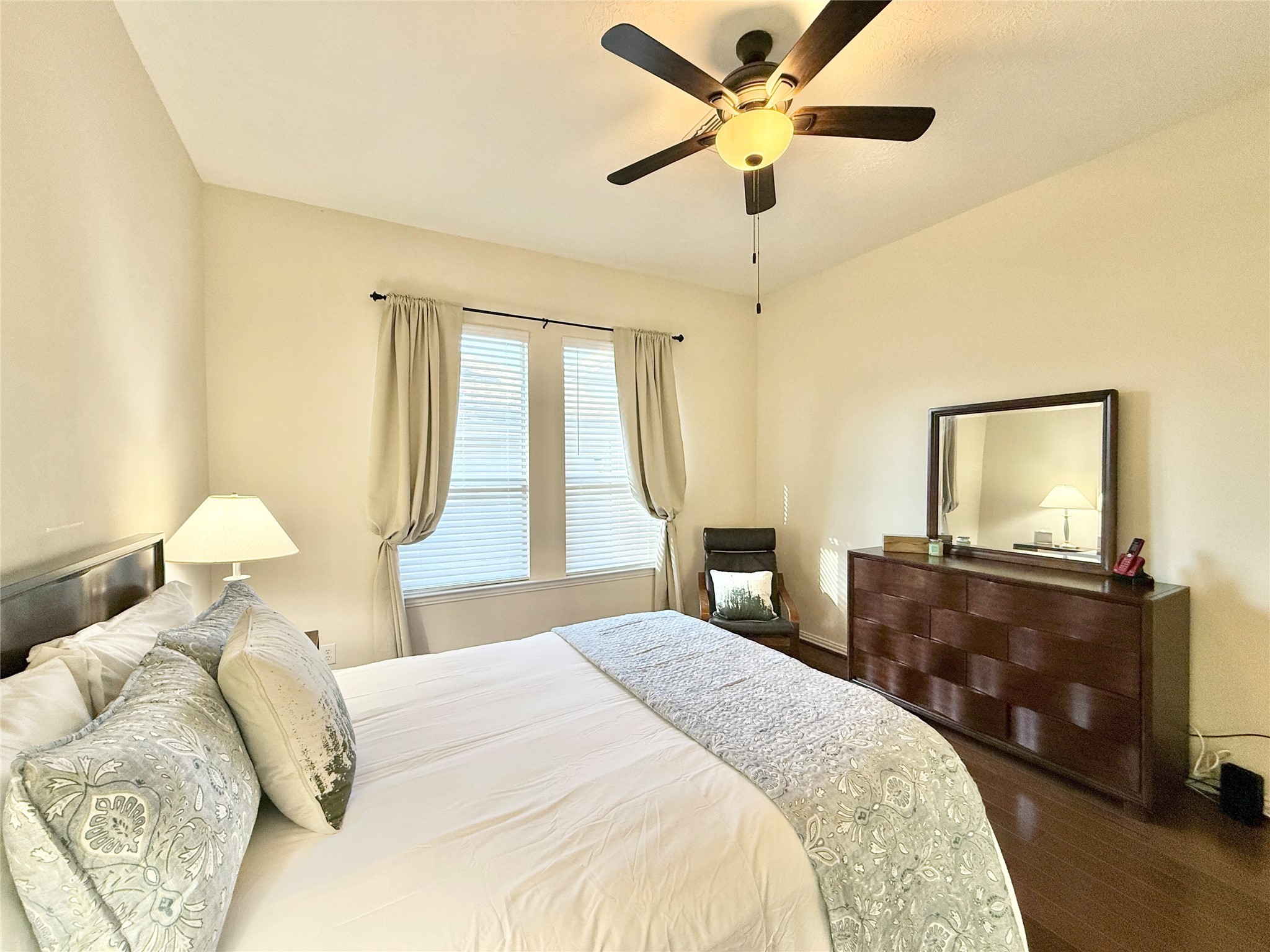 98 W Montfair Boulevard , The Woodlands, TX, 77382 | 59062921 | Realty Texas LLC