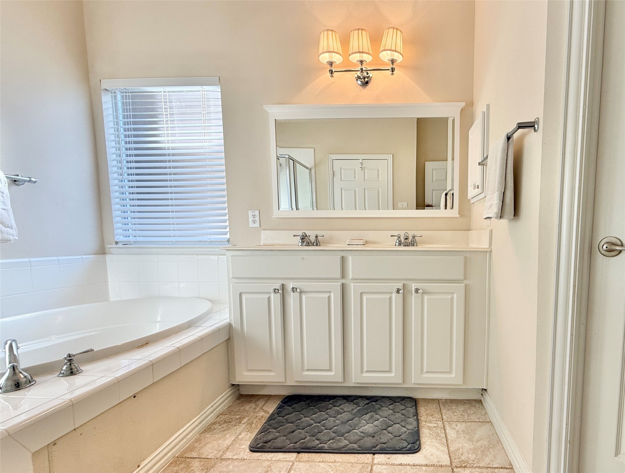 98 W Montfair Boulevard , The Woodlands, TX, 77382 | 59062921 | Realty Texas LLC