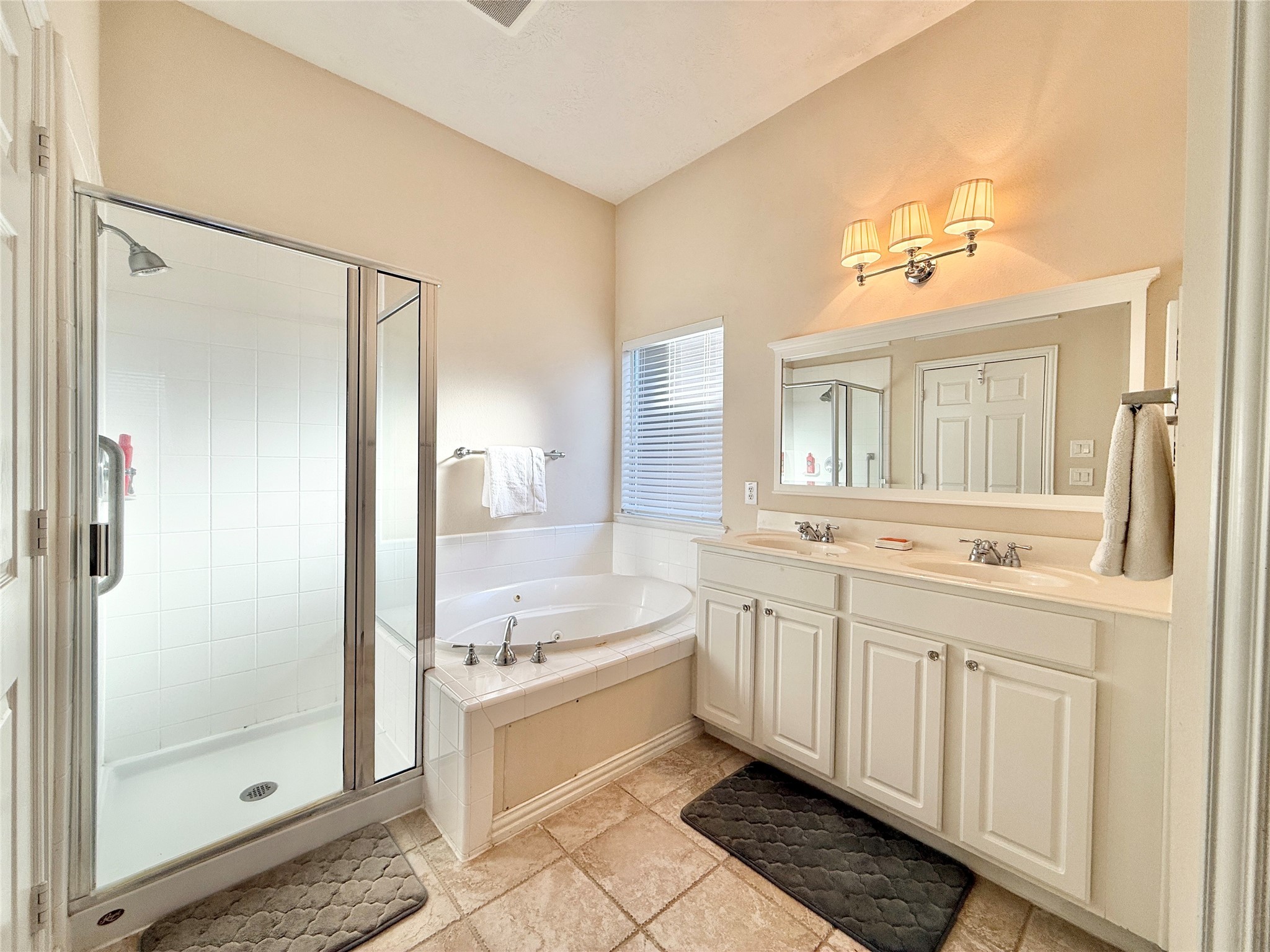 98 W Montfair Boulevard , The Woodlands, TX, 77382 | 59062921 | Realty Texas LLC