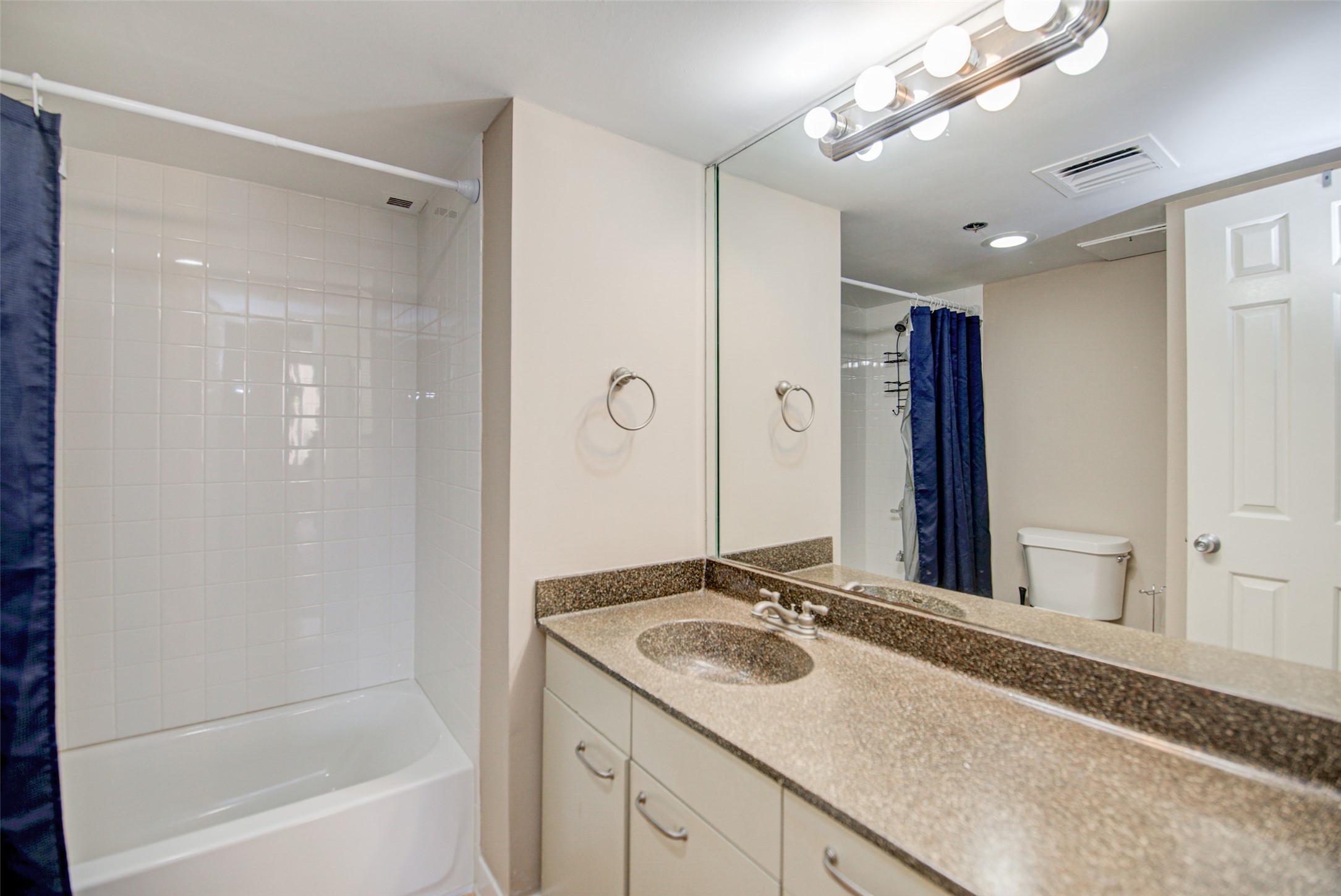 3525 Sage Road 407 , Houston, TX, 77056 | 98238091 | Realty Texas LLC