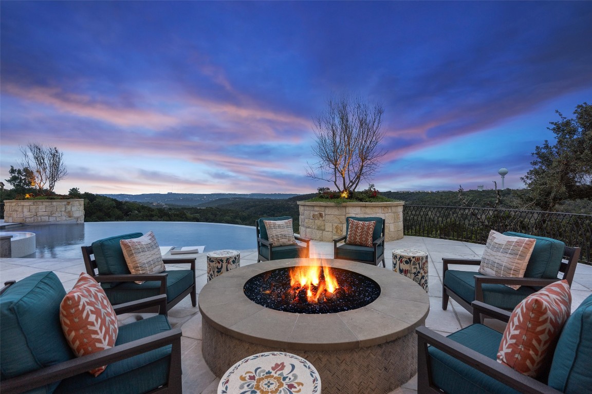 4901 Mirador Drive , Austin, TX, 78735 | 7903092 | Realty Texas LLC