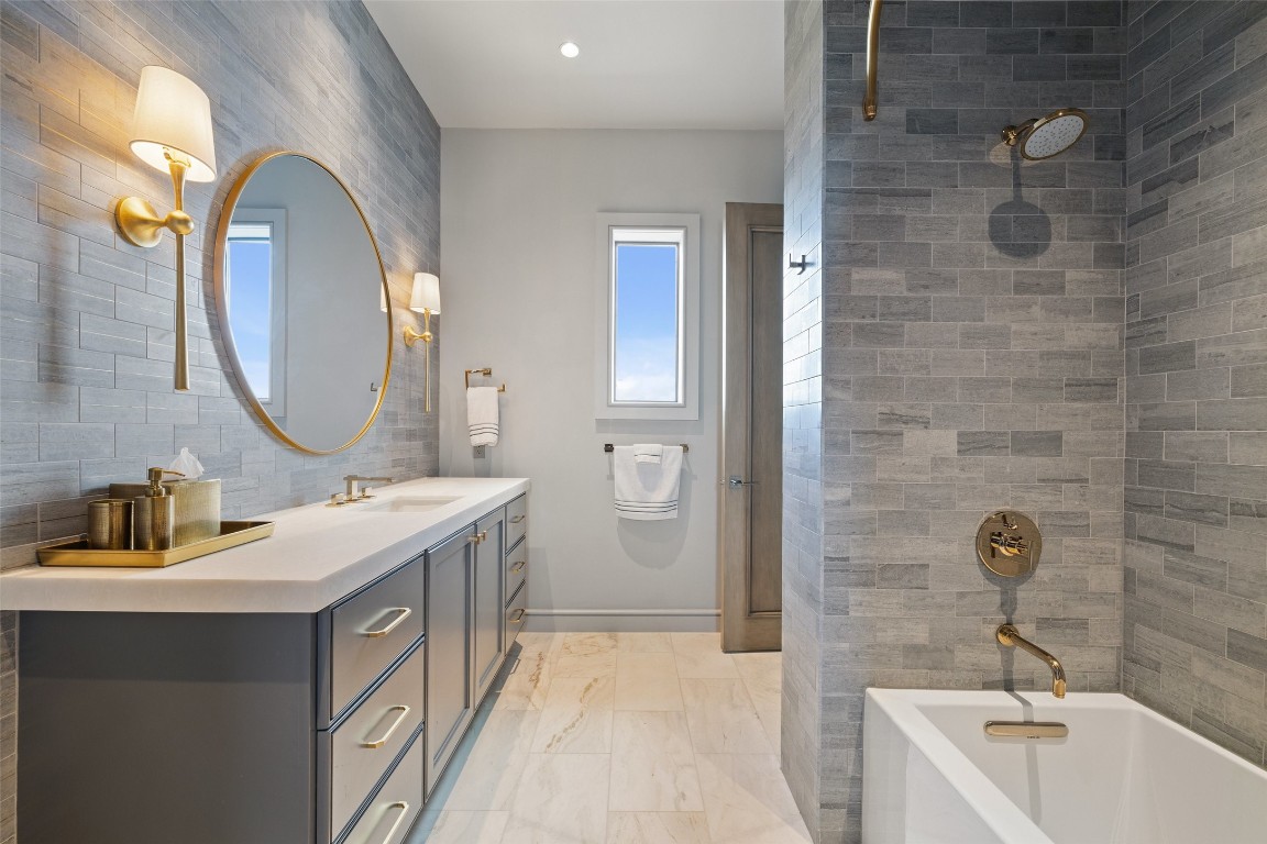 4901 Mirador Drive , Austin, TX, 78735 | 7903092 | Realty Texas LLC