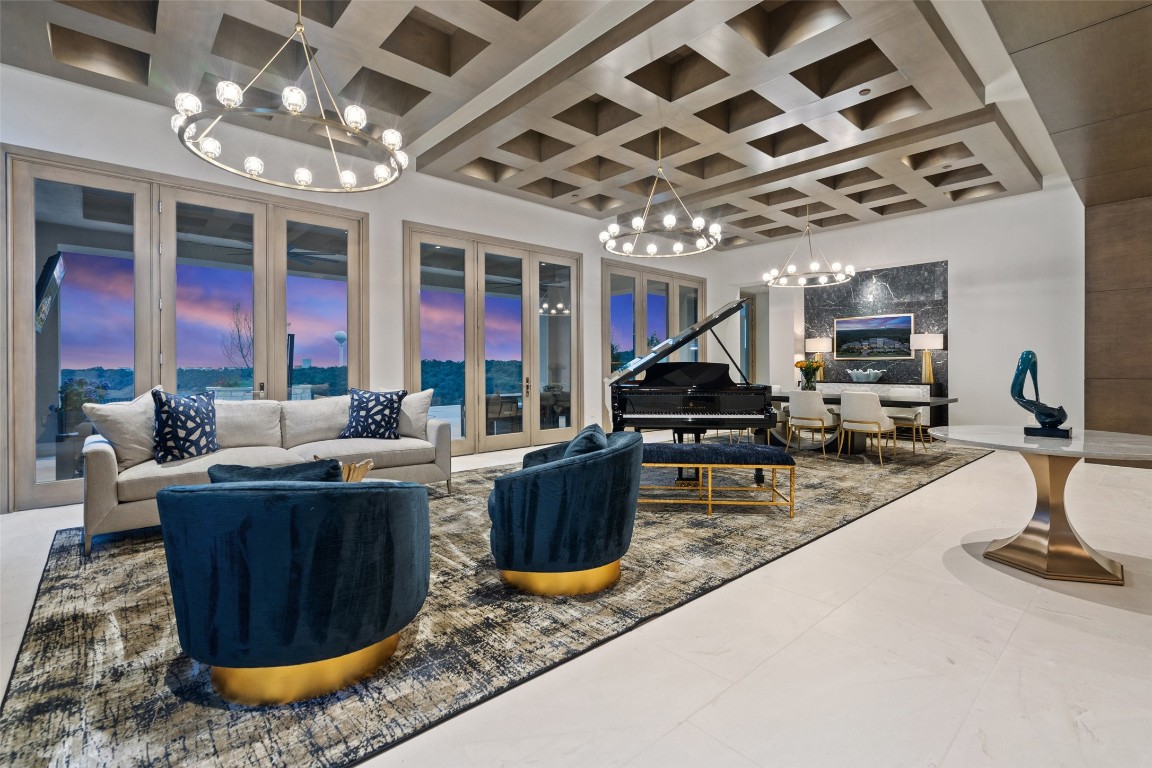 4901 Mirador Drive , Austin, TX, 78735 | 7903092 | Realty Texas LLC