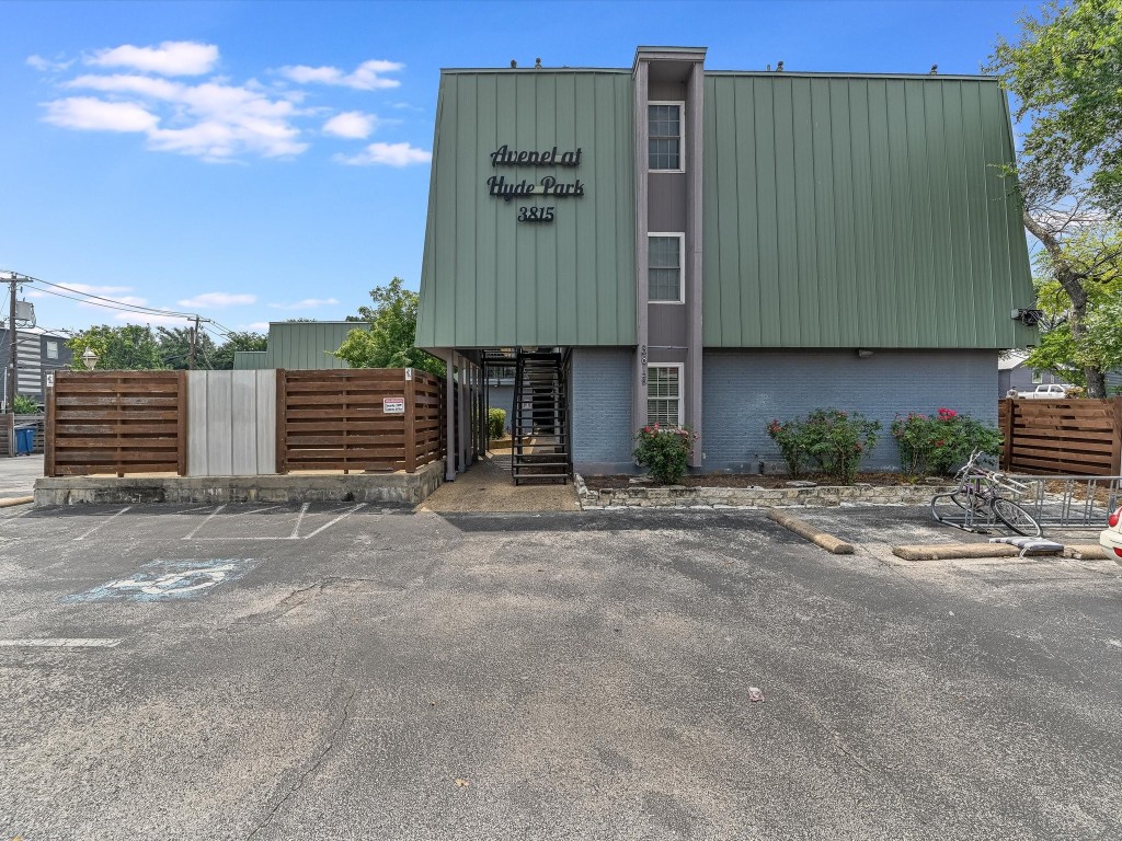 3815 Guadalupe Street 304, Austin, TX, 78751 | 4169985 | Realty Texas LLC