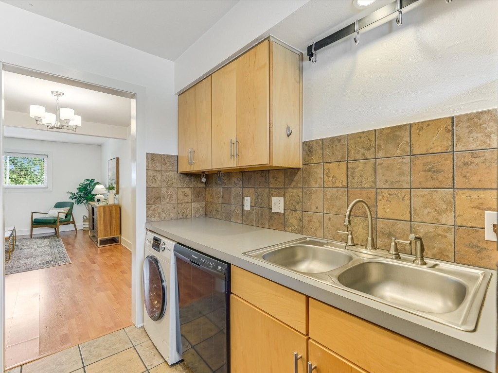 3815 Guadalupe Street 304, Austin, TX, 78751 | 4169985 | Realty Texas LLC